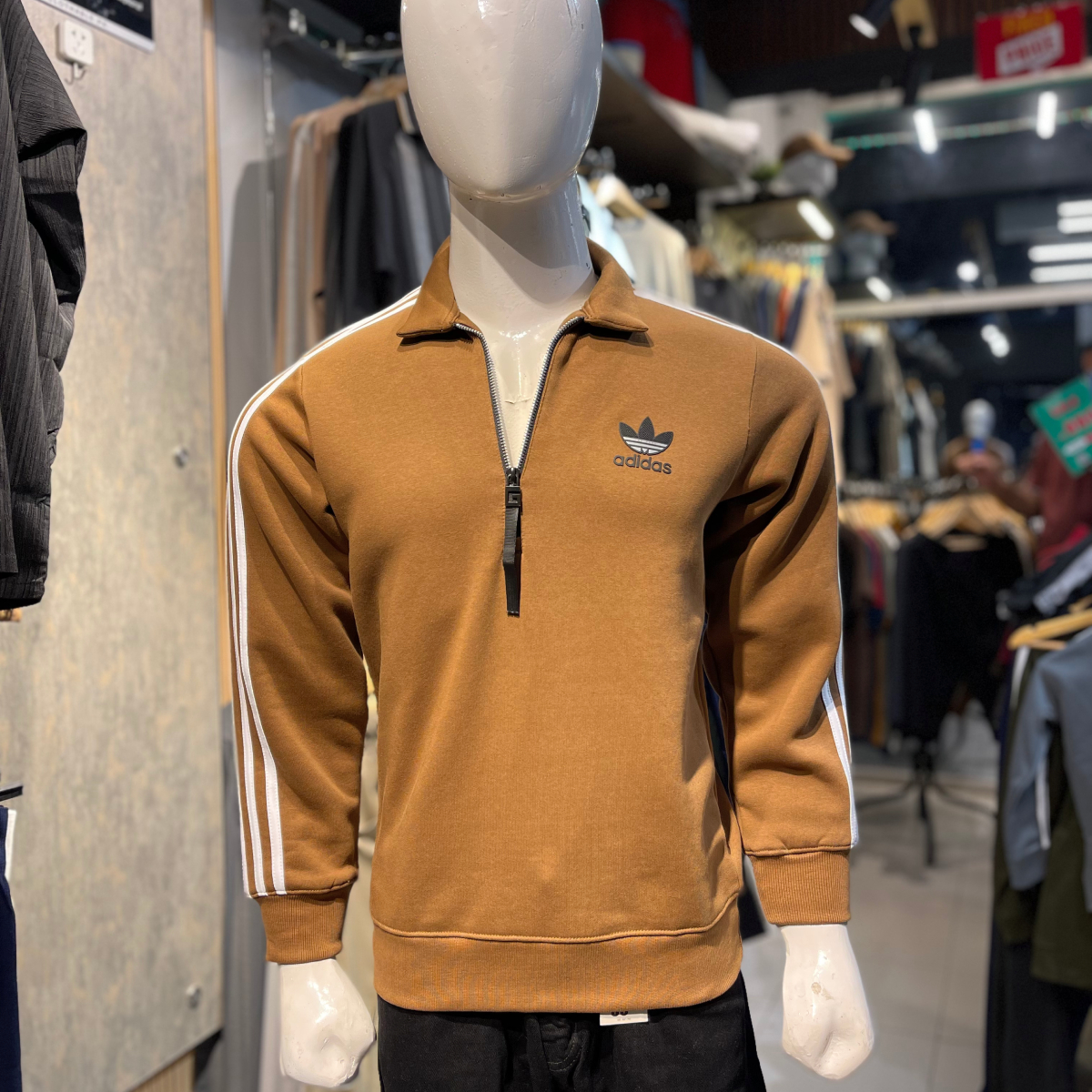 Adidas Sweatshirt